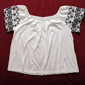 H&M White and Black Embroidered Short Sleeve Top
